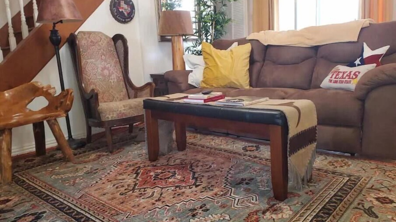 Photo of Livingroom in Channelview