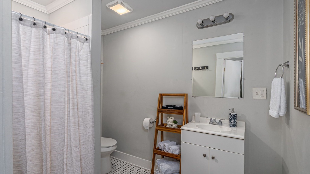 Photo of Bathroom in Midtown