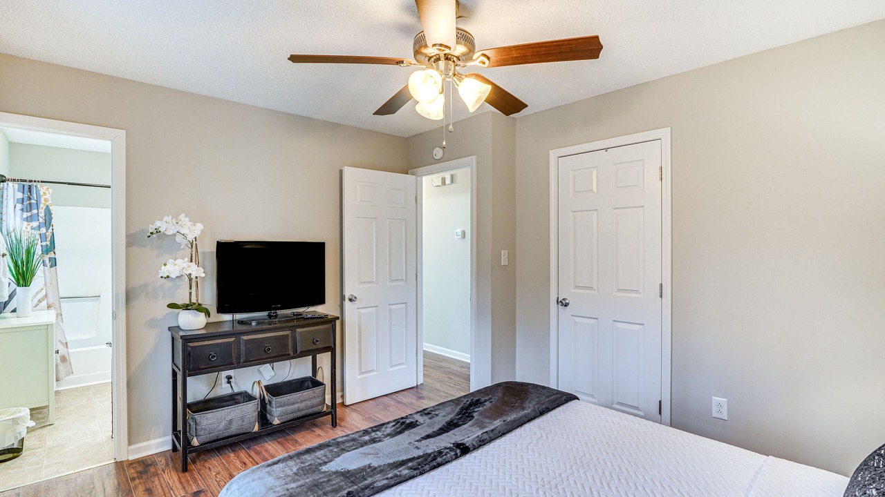 Photo of Bedroom in Mebane