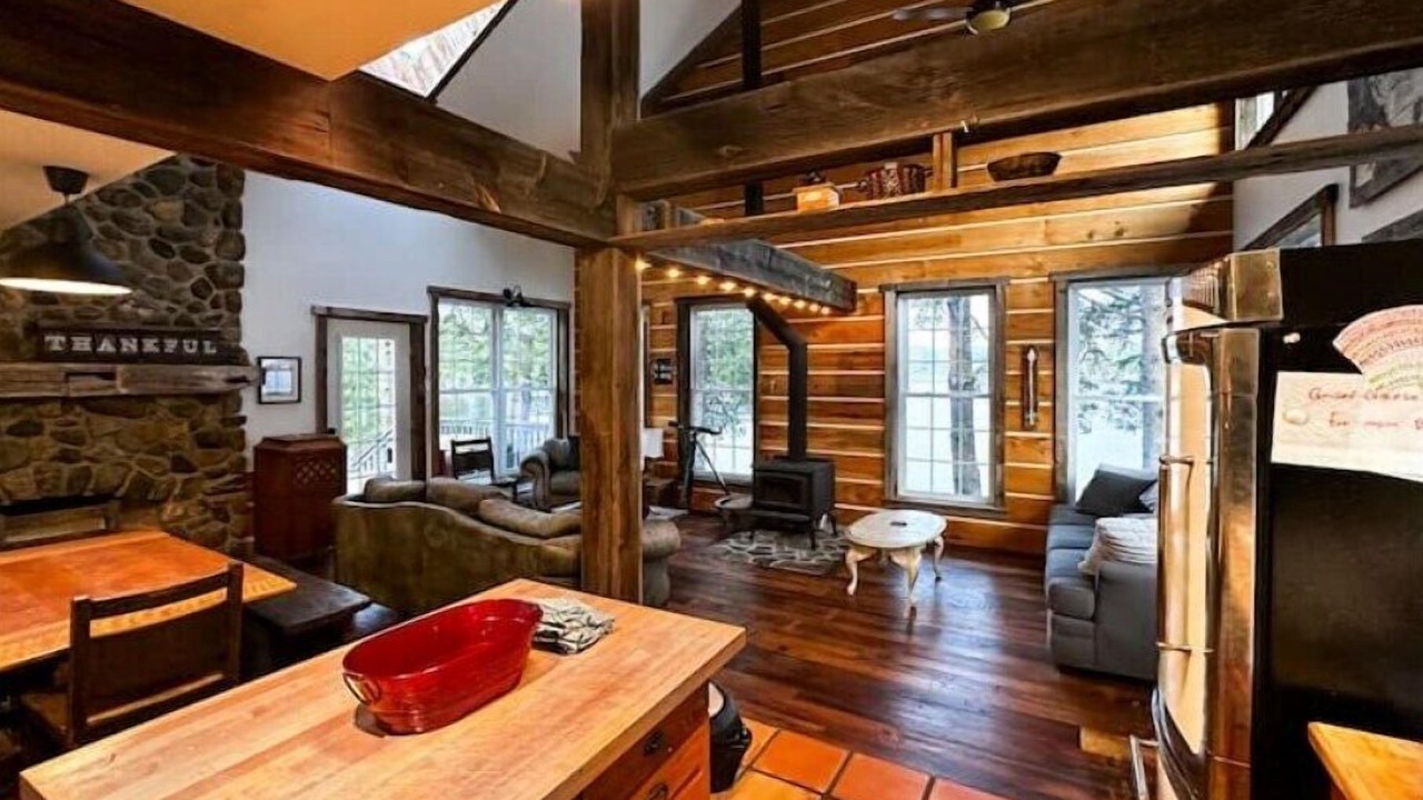 Photo of Livingroom in Broadbent