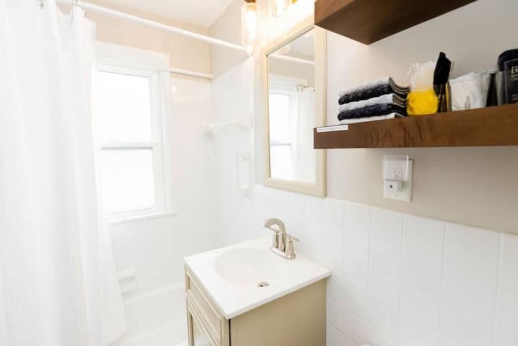 Photo of Bathroom in Lakeside