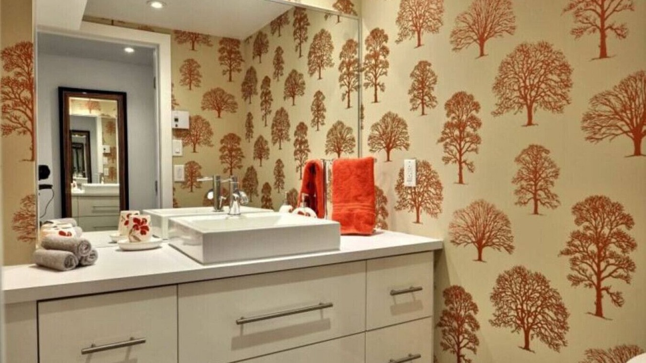 Photo of Bathroom in Lower Town