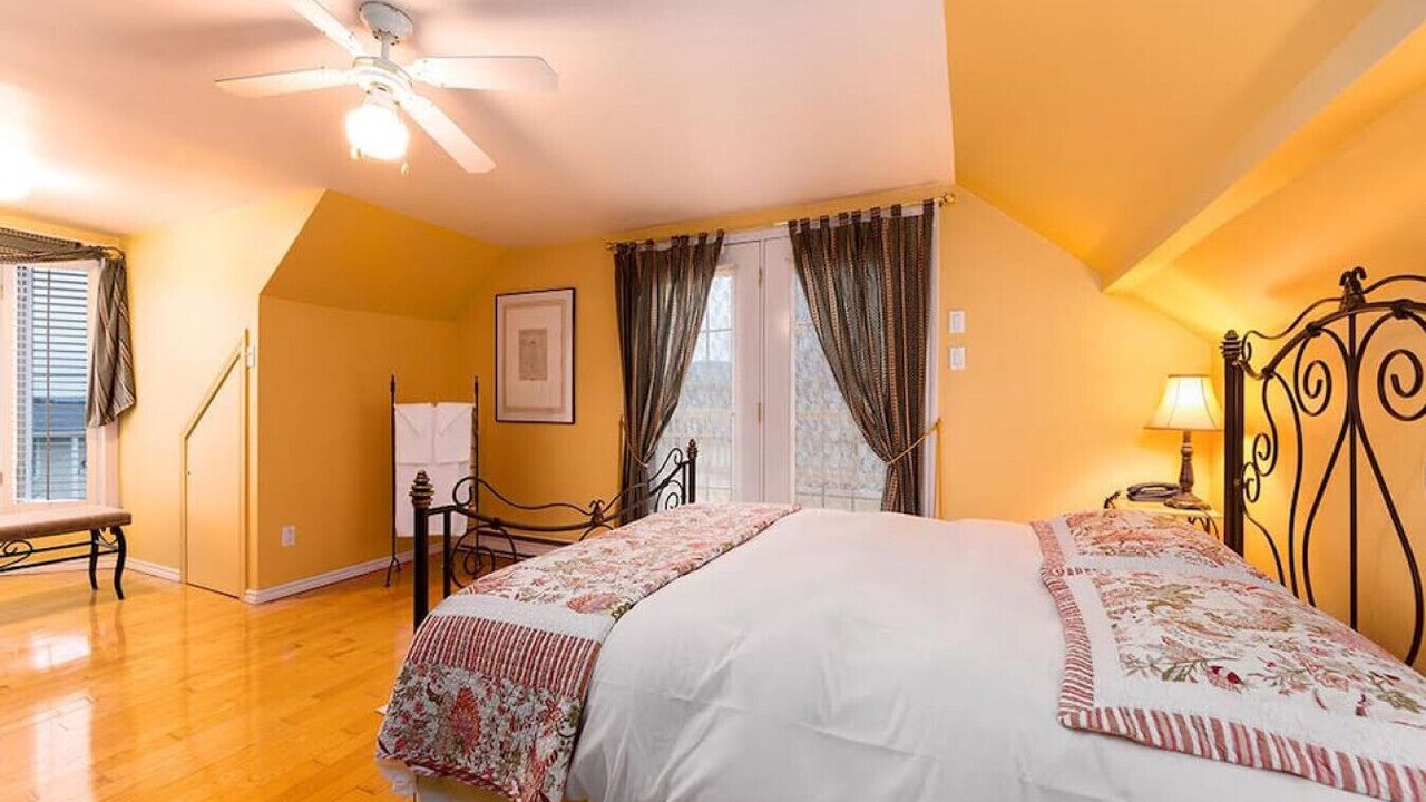 Photo of Bedroom in Baie-St-Paul