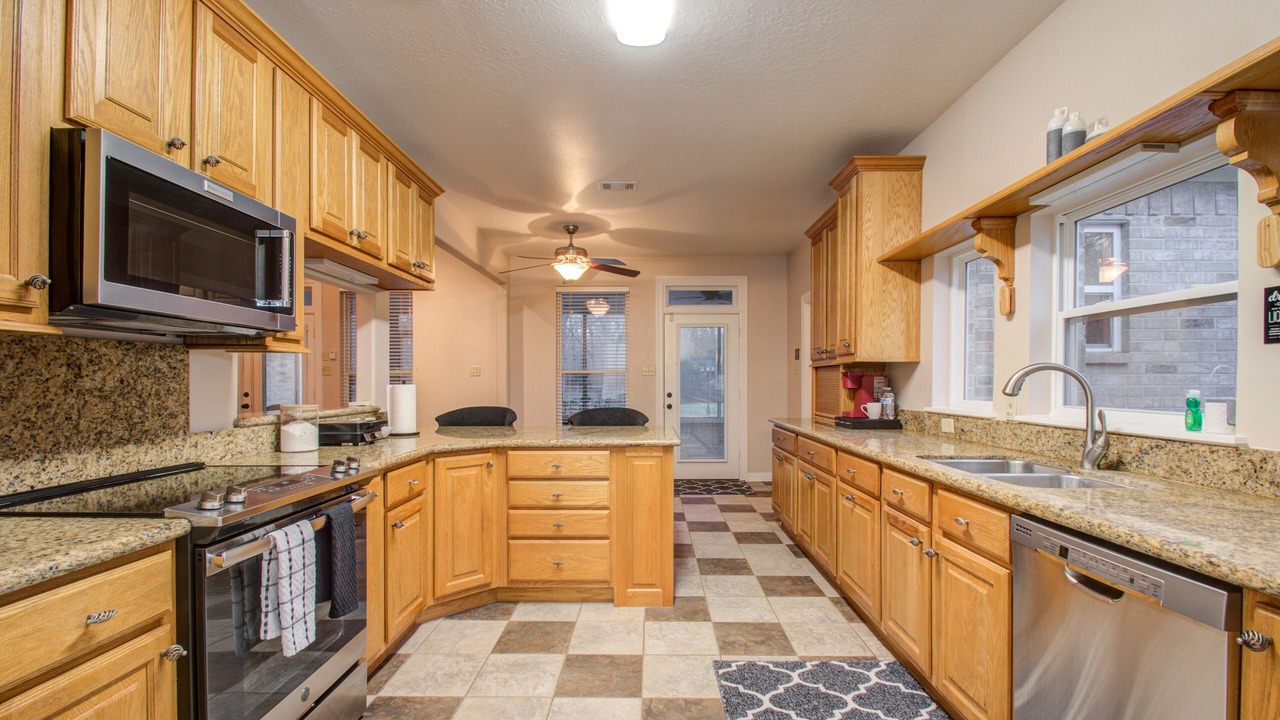 Photo of Kitchen in Pointblank