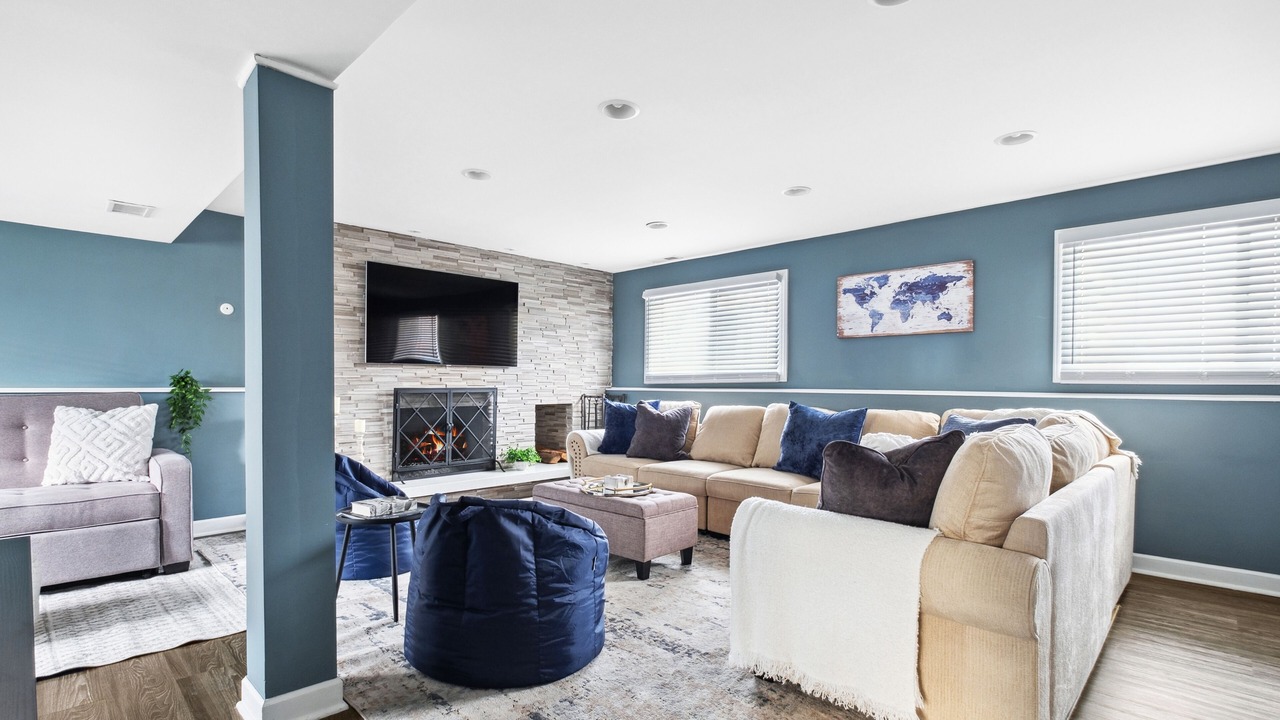 Photo of Livingroom in Highland Hills