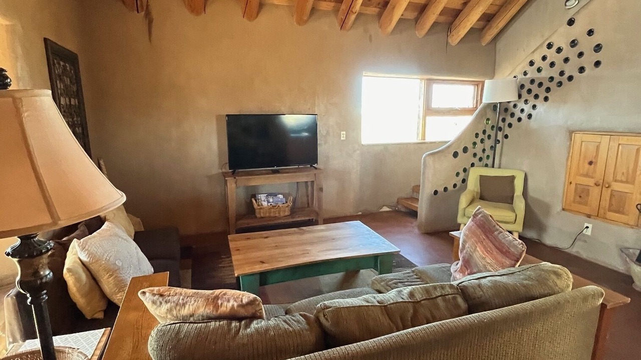 Photo of Livingroom in Taos