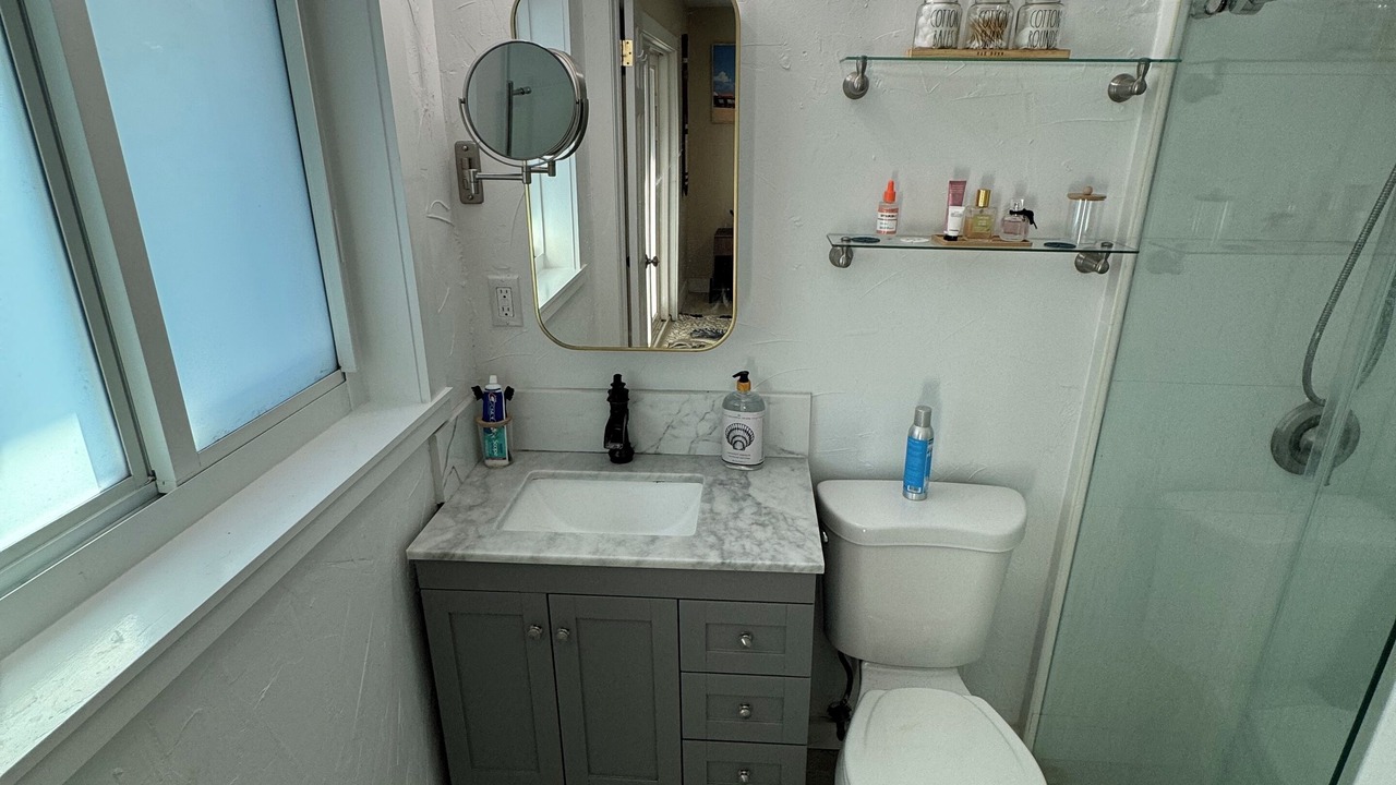Photo of Bathroom in Indian Waterways