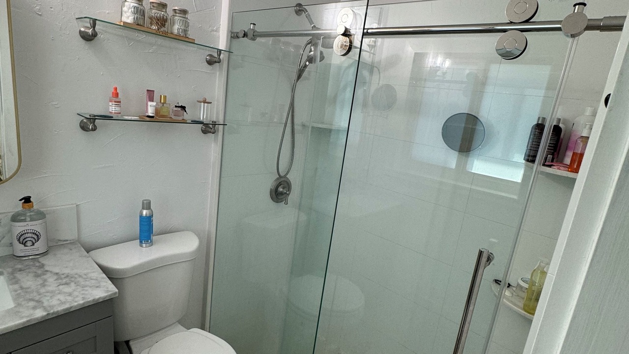 Photo of Bathroom in Indian Waterways