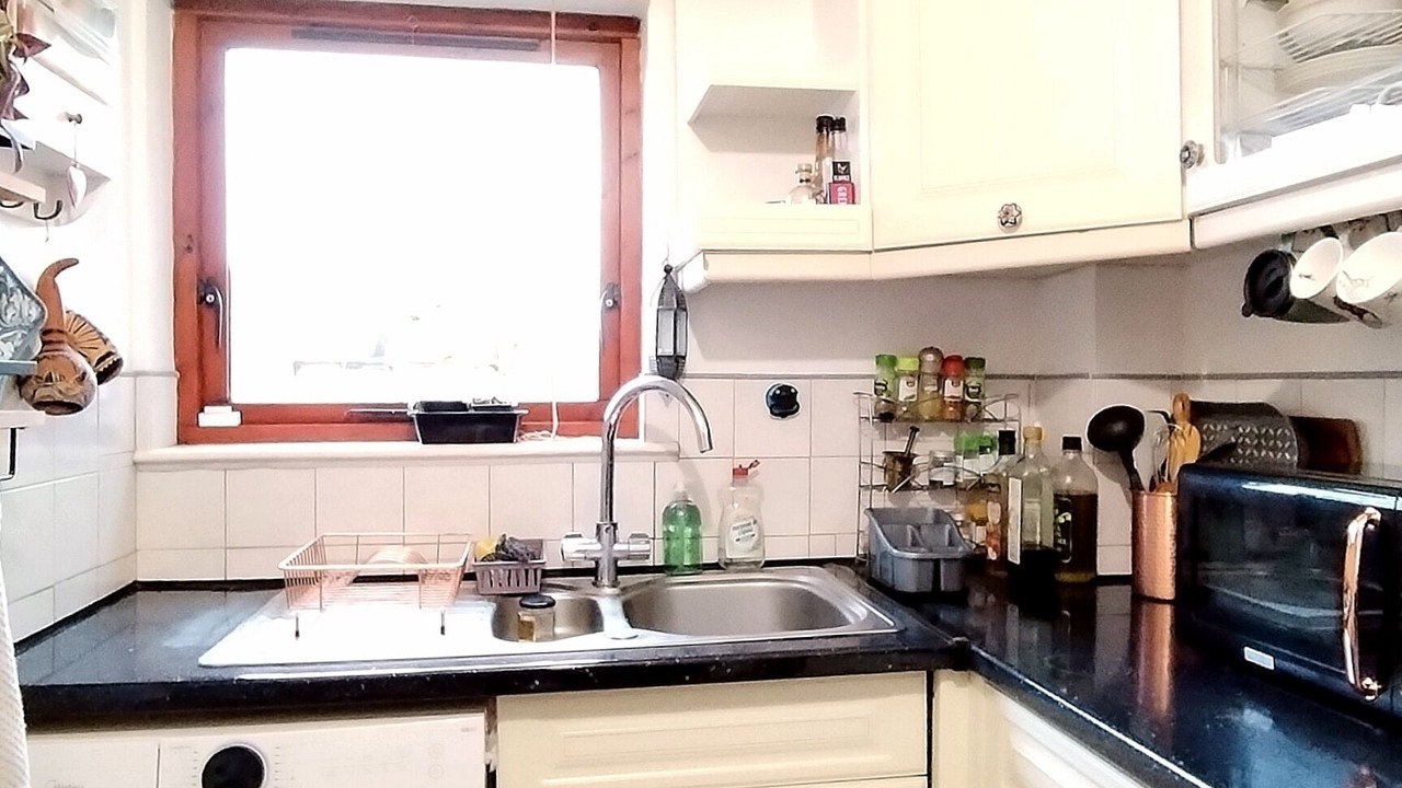 Photo of Kitchen in Yiewsley