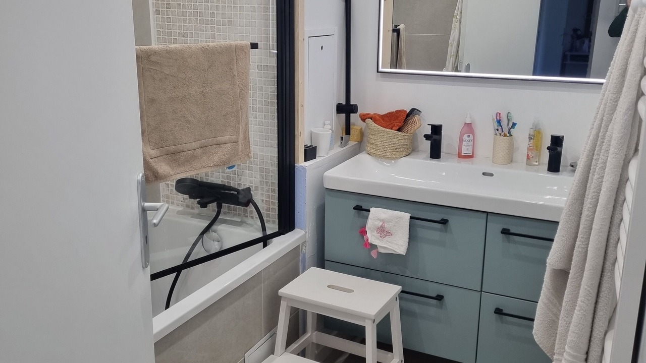 Photo of Bathroom in Charonne