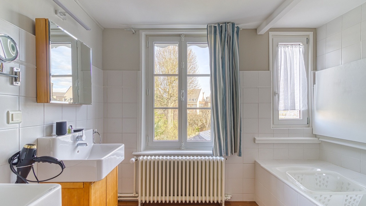 Photo of Bathroom in Bourbourg