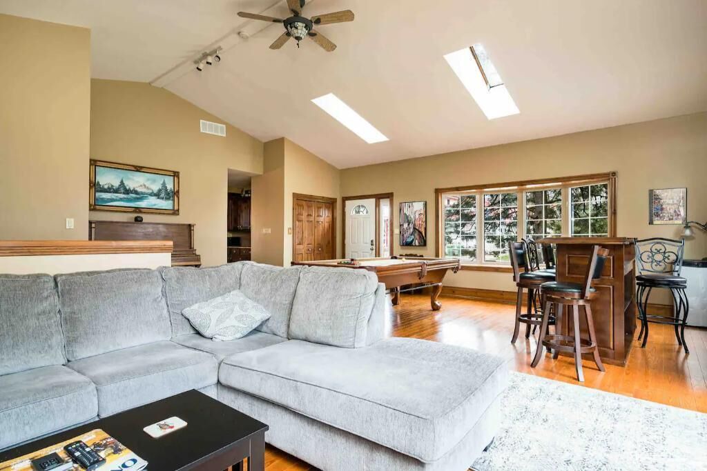 Photo of Livingroom in Glen Huron
