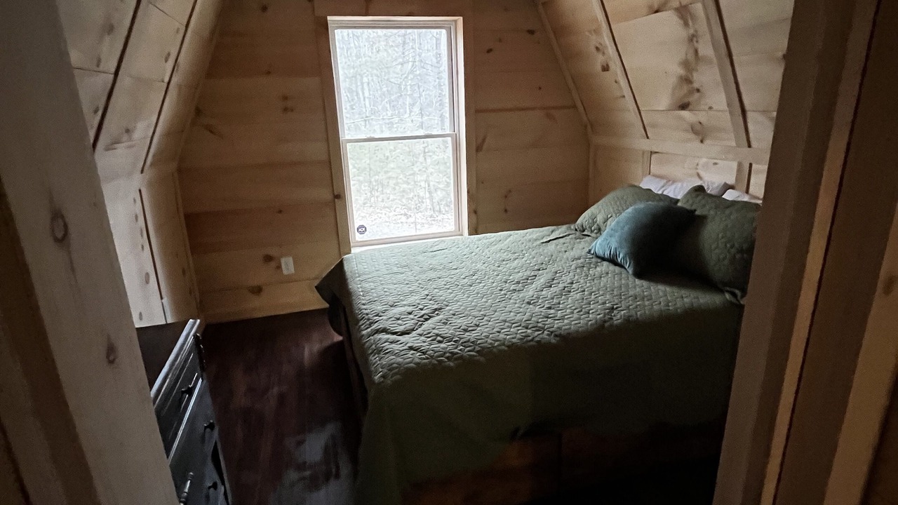 Photo of Bedroom in Oakland