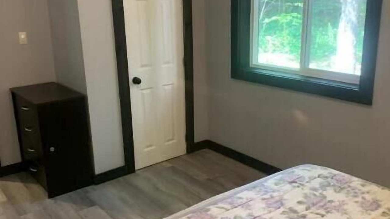Photo of Bedroom in Colpoys Bay