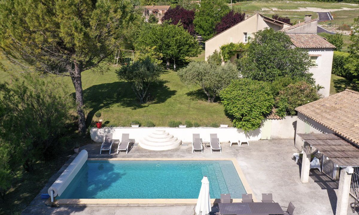 Photo of Outdoor in Saint-Michel-l'Observatoire