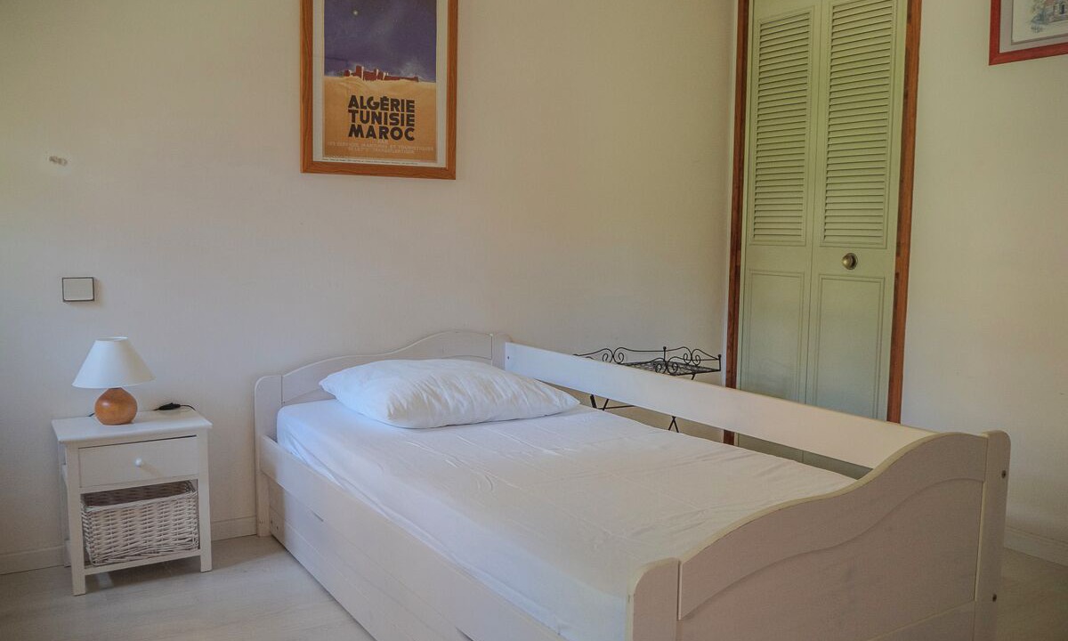 Photo of Bedroom in Saint-Michel-l'Observatoire