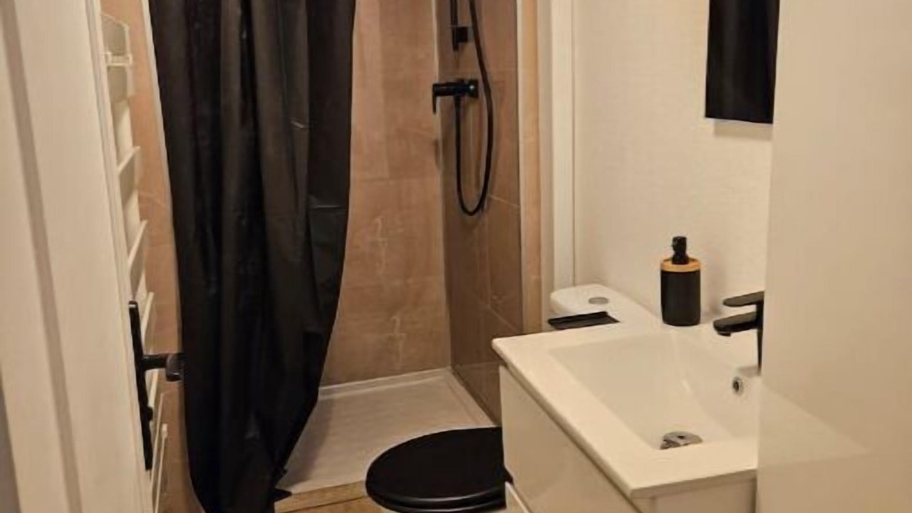 Photo of Bathroom in Bennecourt