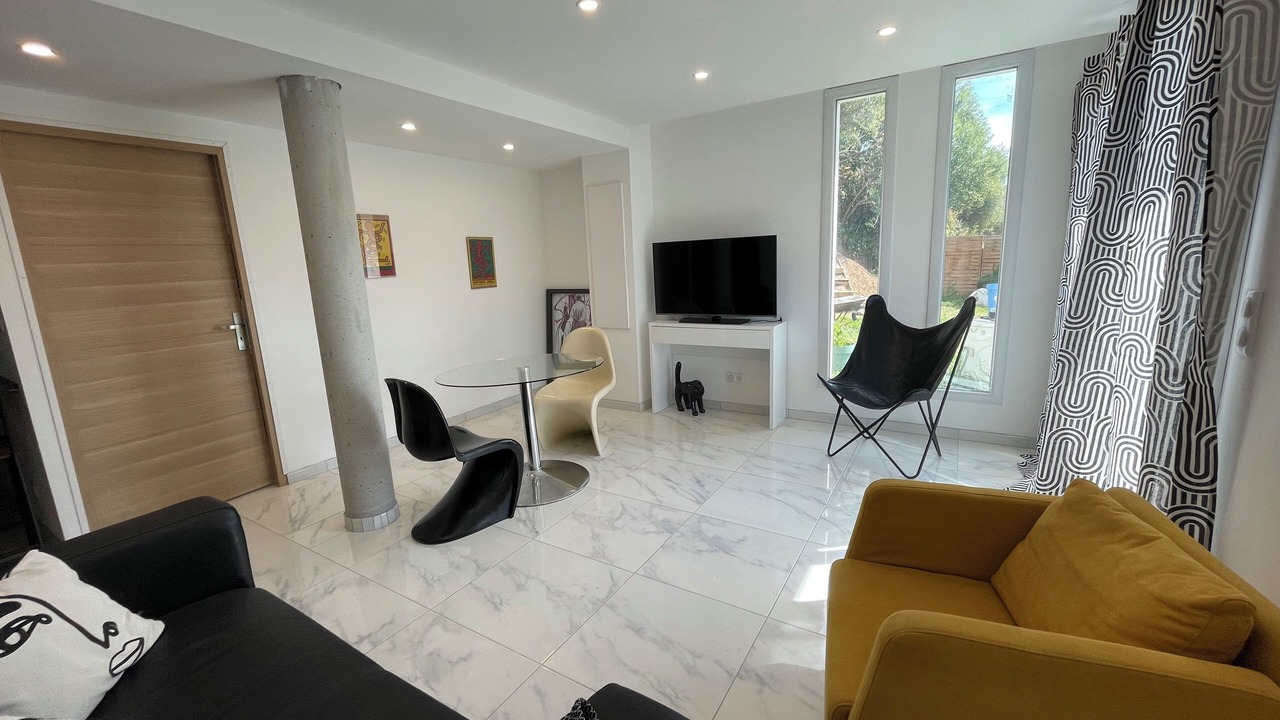 Photo of Livingroom in Residences du Golfe de Lava