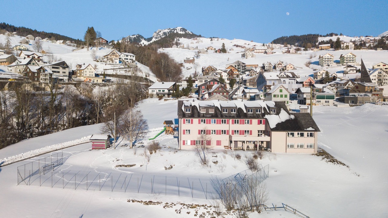 Photo of Others in Amden