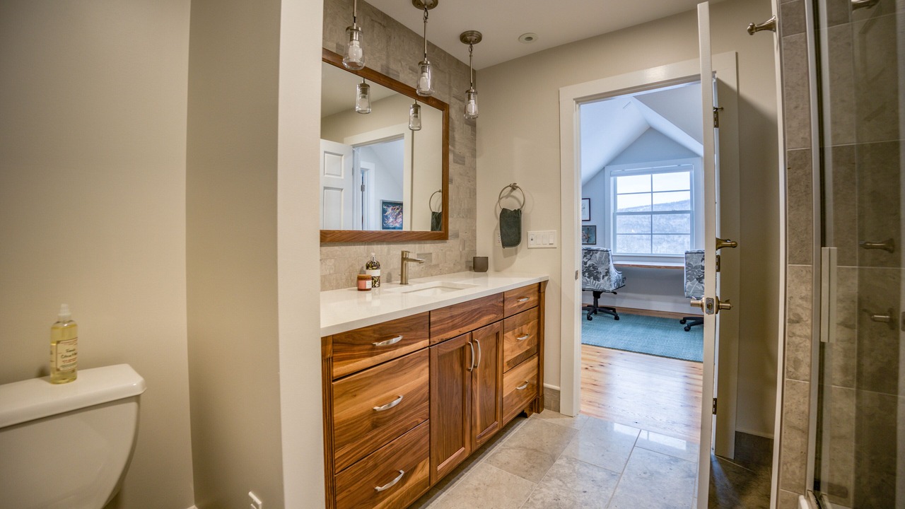 Photo of Bathroom in Lanesborough