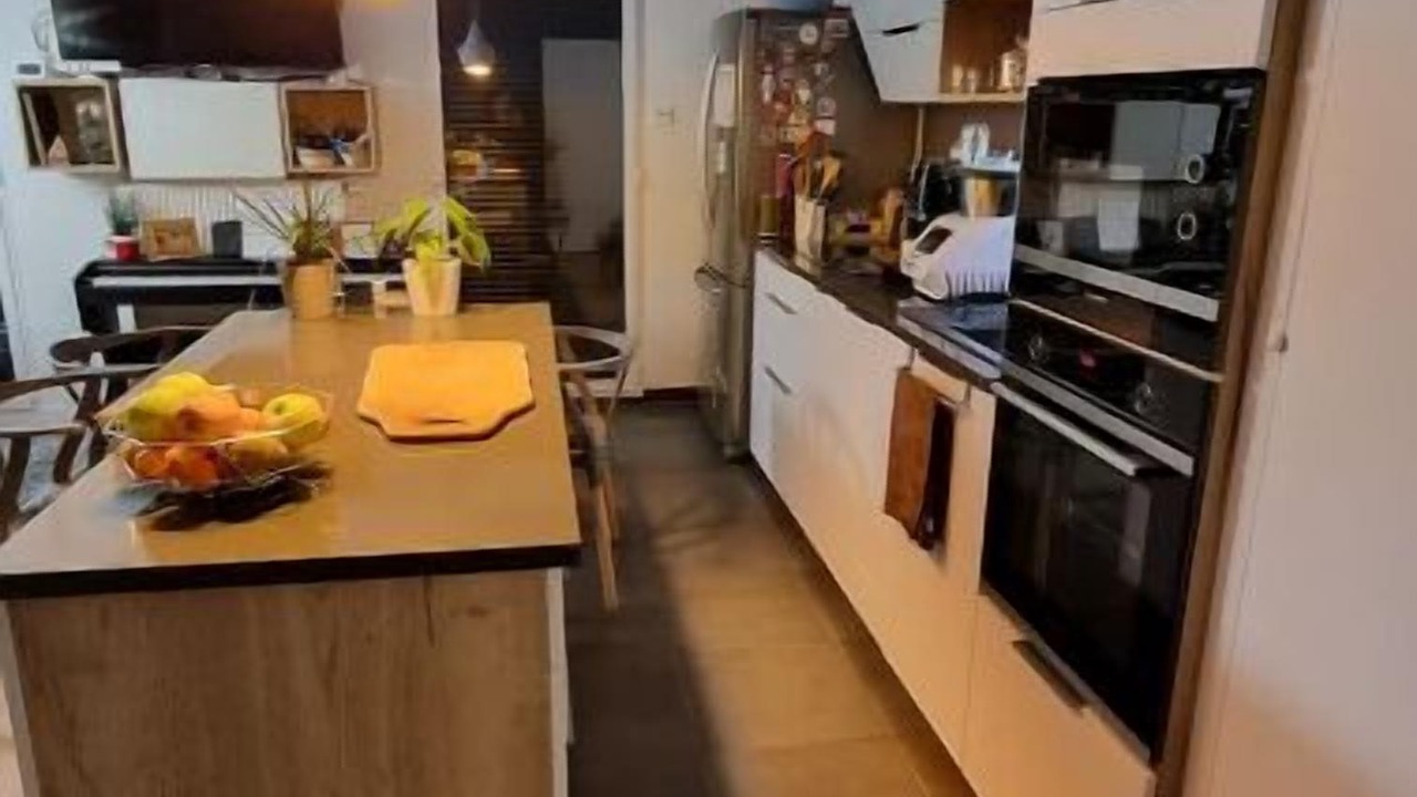 Photo of Kitchen in Louveciennes