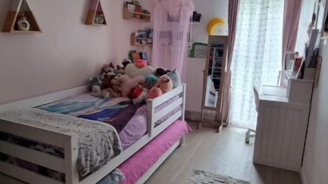 Photo of Bedroom in Louveciennes