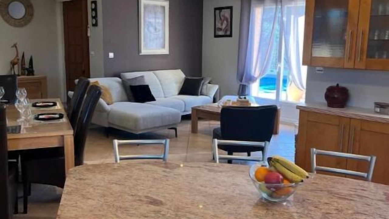 Photo of Others in Tulette