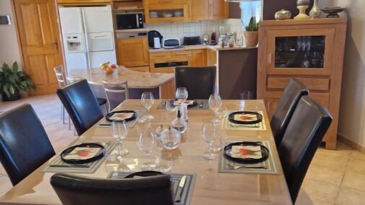 Photo of Others in Tulette