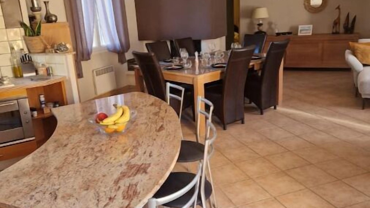 Photo of Others in Tulette