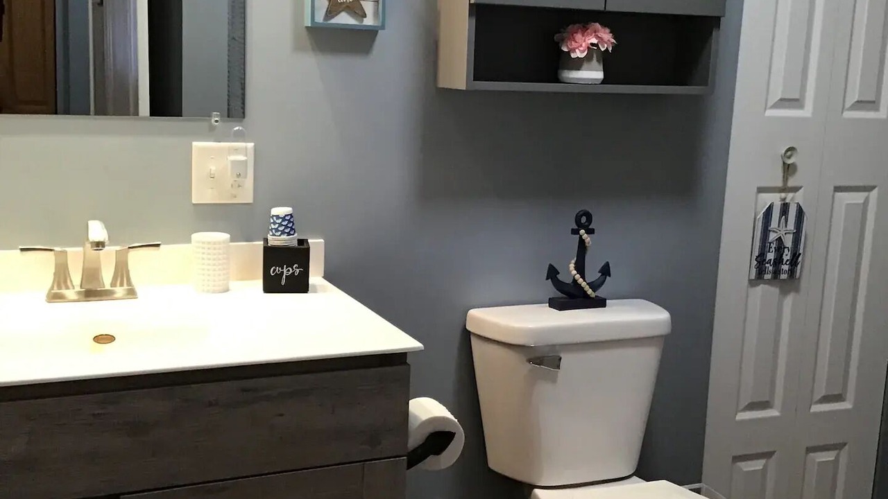 Photo of Bathroom in Thayer