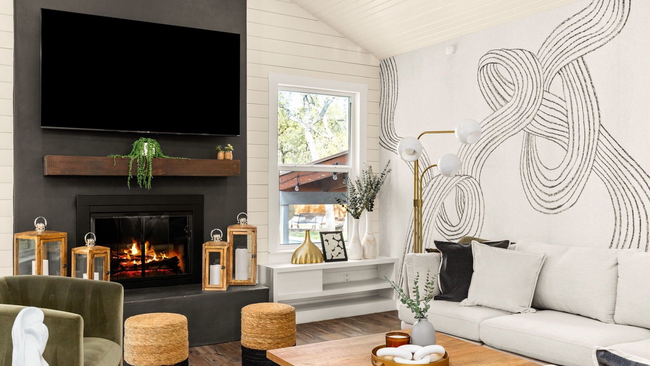 Photo of Livingroom in West Oak Hill