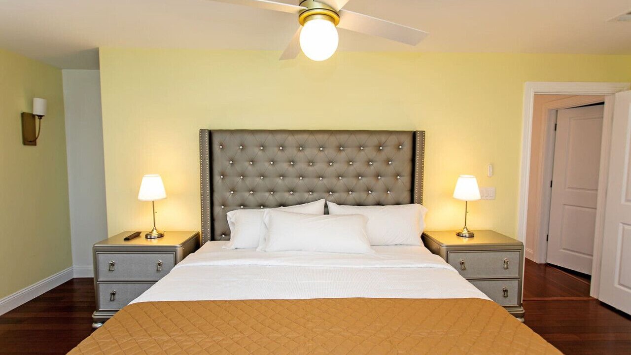 Photo of Bedroom in Downtown Hollywood