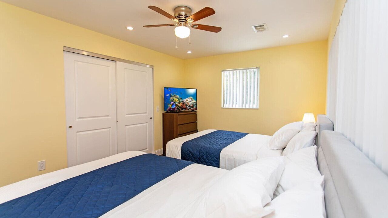 Photo of Bedroom in Downtown Hollywood