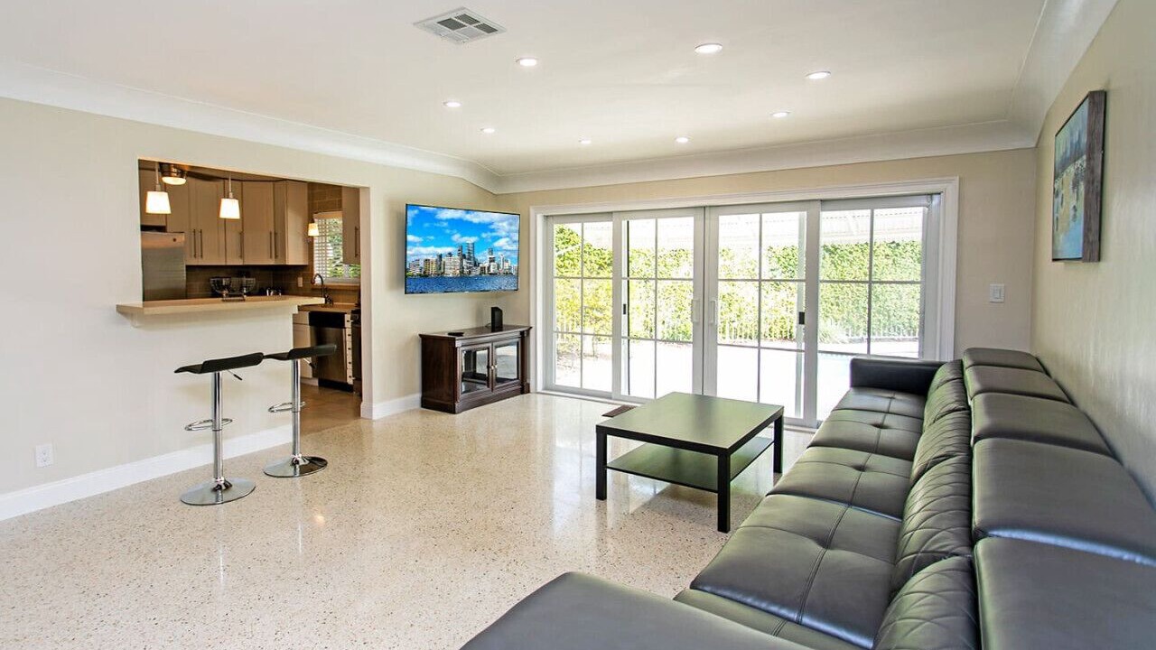 Photo of Livingroom in Downtown Hollywood