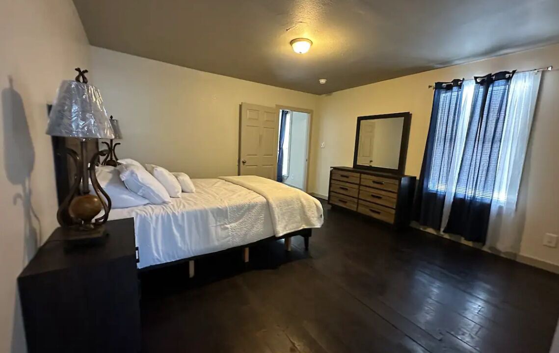 Photo of Bedroom in Kyle