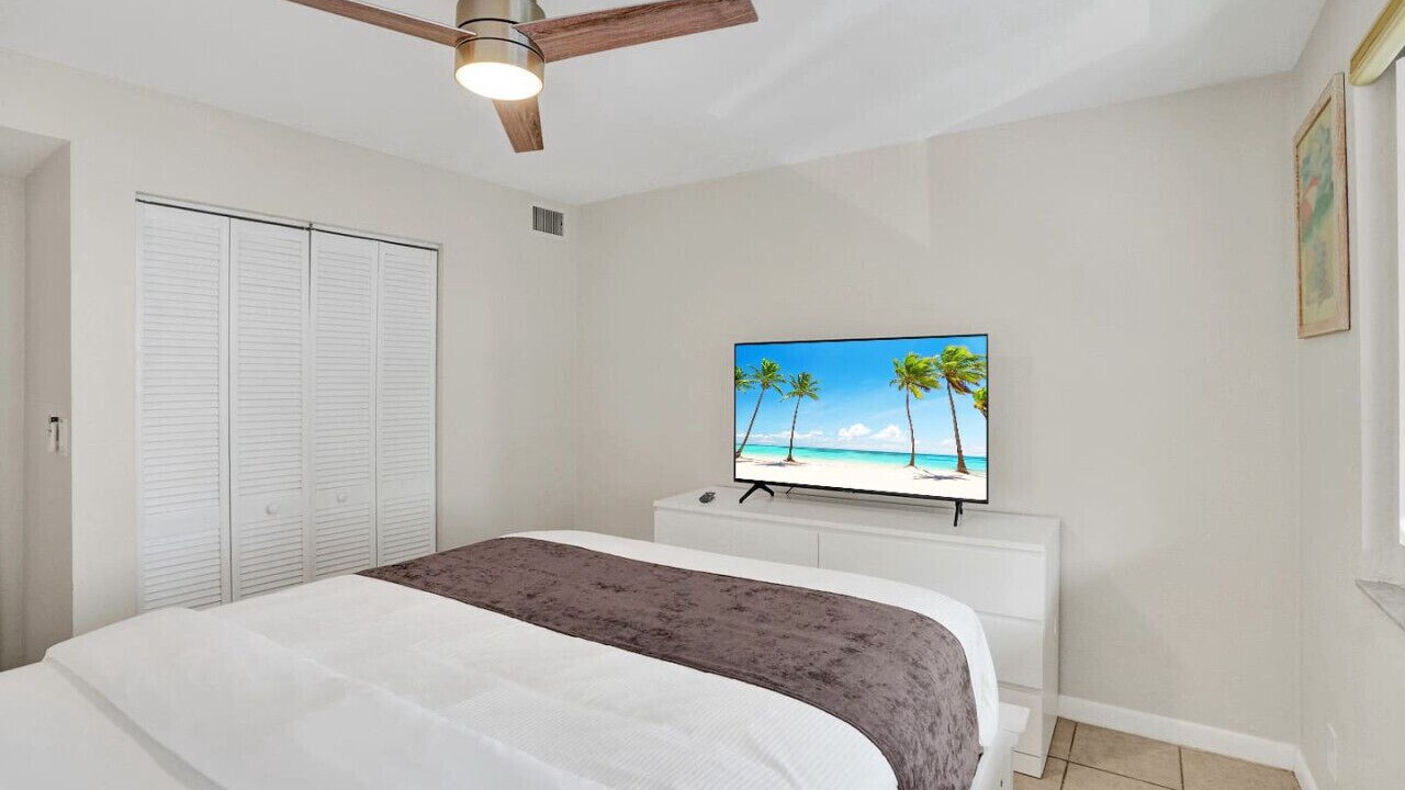 Photo of Bedroom in Hollywood