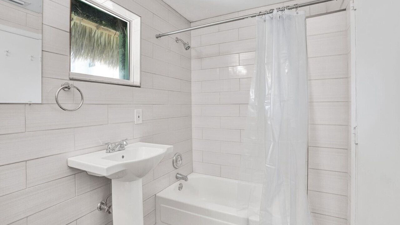 Photo of Bathroom in Hollywood