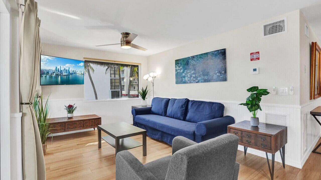 Photo of Livingroom in Hollywood