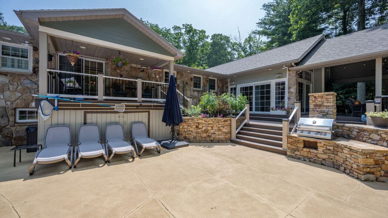 Photo of Patio Balcony in Friendsville