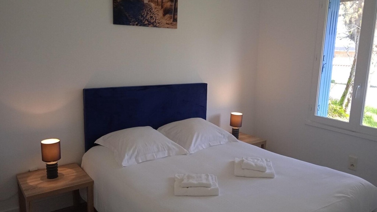 Photo of Bedroom in Saint-Michel-en-l'Herm