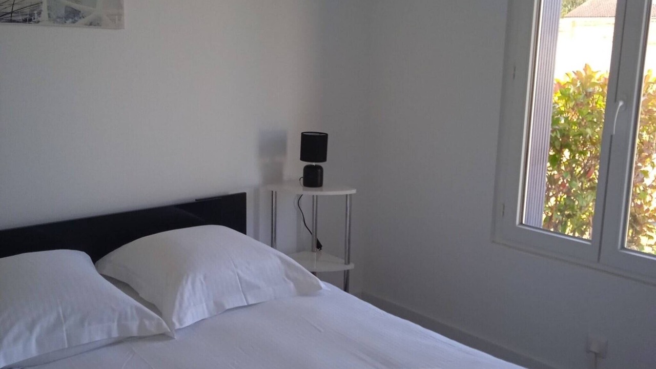 Photo of Bedroom in Saint-Michel-en-l'Herm