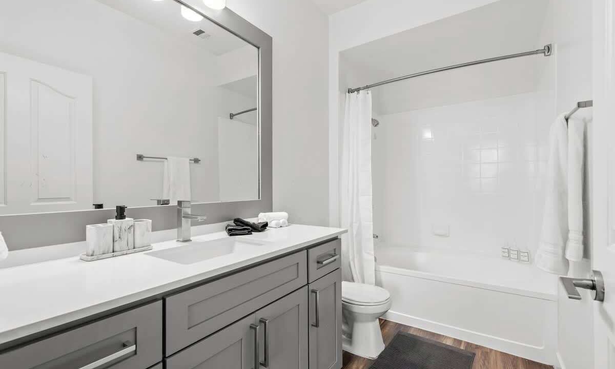 Photo of Bathroom in McDowell Mountain Apartments