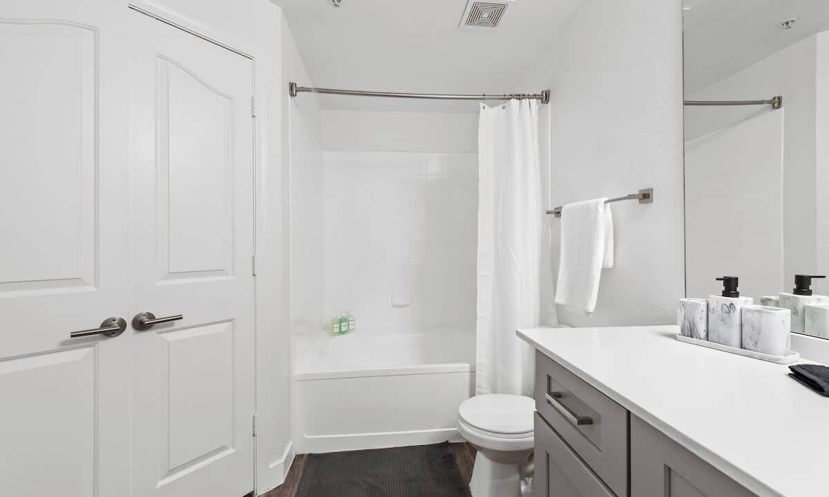 Photo of Bathroom in McDowell Mountain Apartments