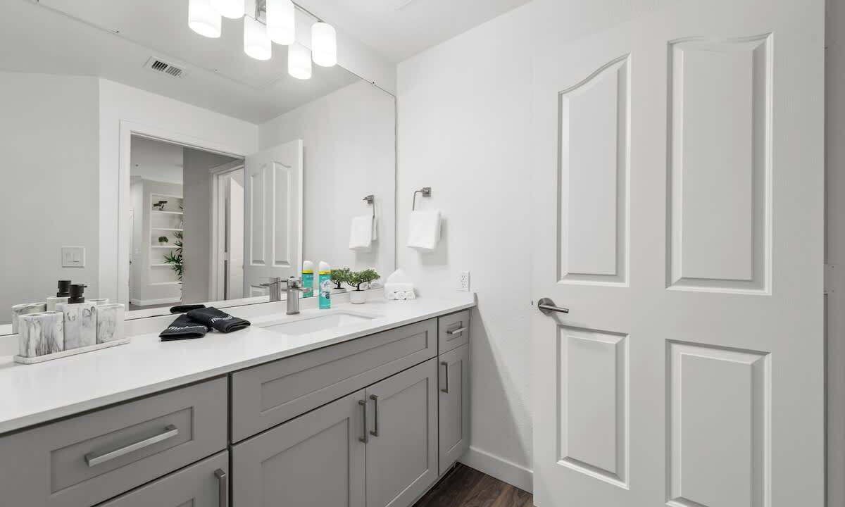 Photo of Bathroom in McDowell Mountain Apartments