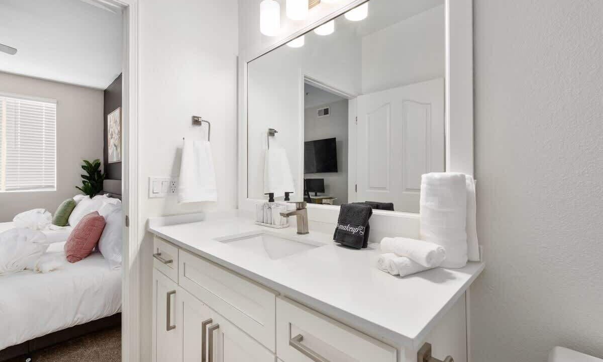 Photo of Bathroom in McDowell Mountain Apartments