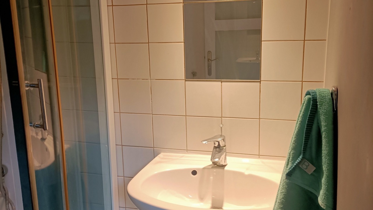 Photo of Bathroom in Gabian