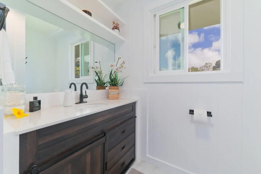Photo of Bathroom in Kealakekua