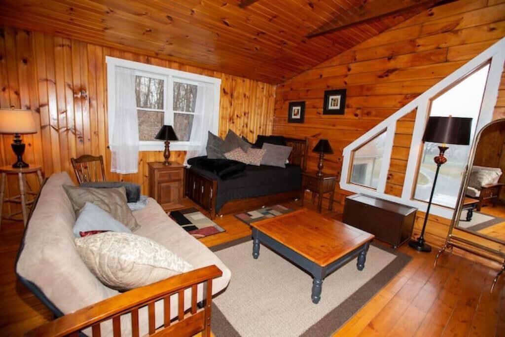 Photo of Livingroom in Slippery Rock