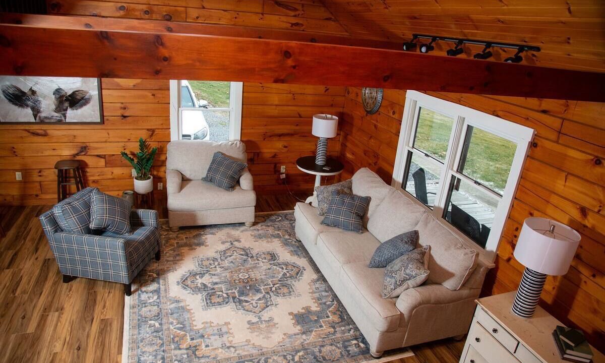 Photo of Livingroom in Slippery Rock