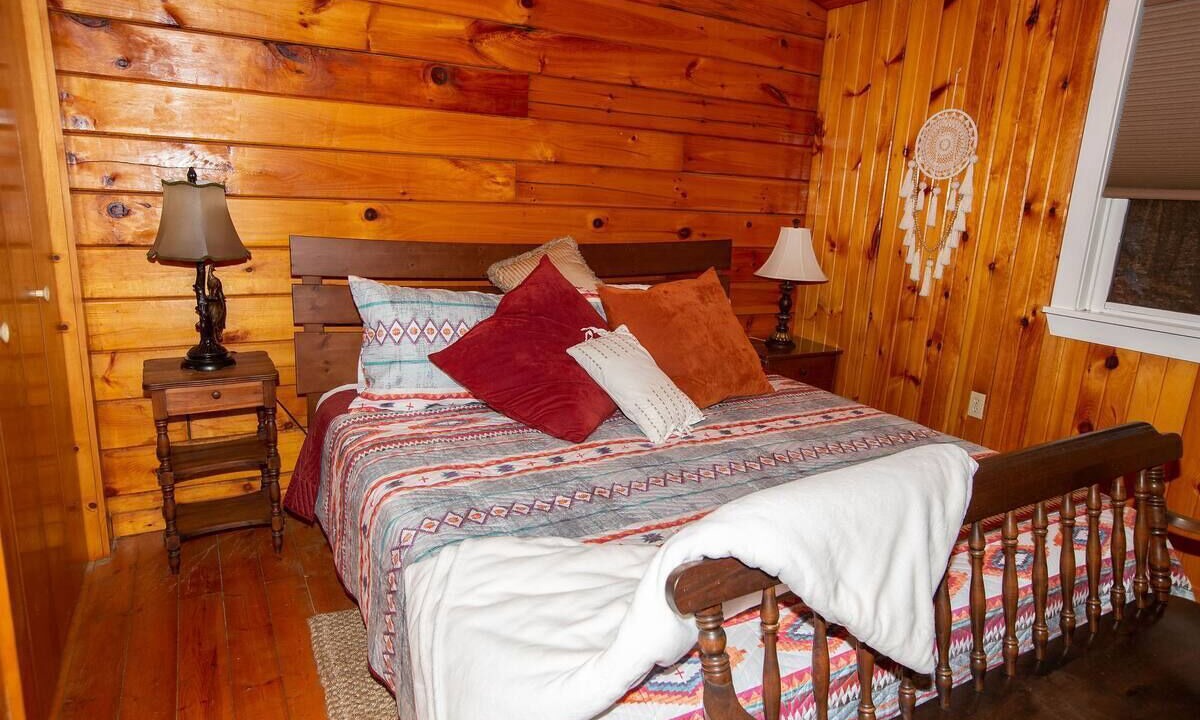 Photo of Bedroom in Slippery Rock